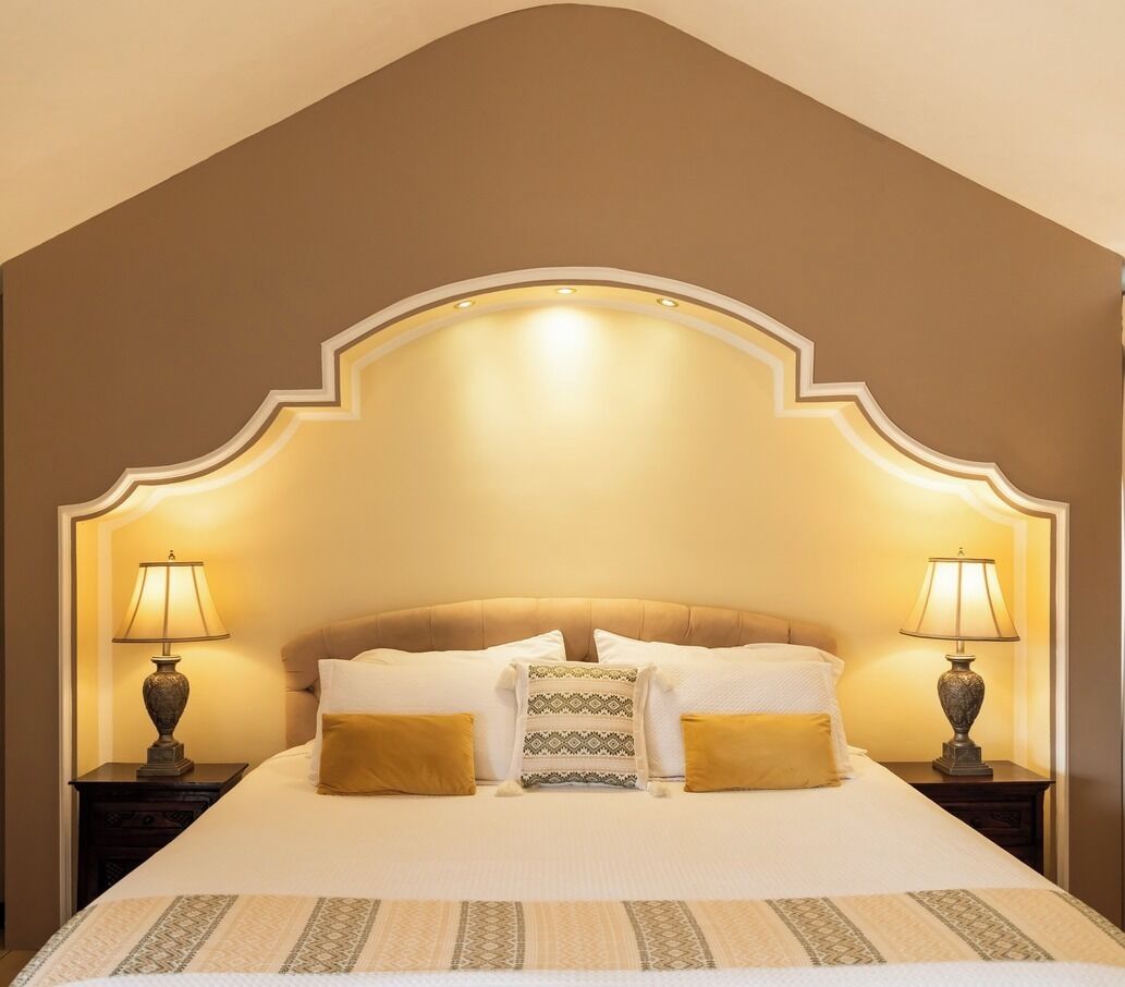 Luxe suite, 1 kingsize bed | Een bureau, een strijkplank/strijkijzer, gratis babybedden