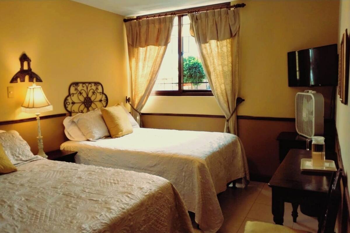 Chambre Double Standard, 2 lits doubles, salle de bains privée