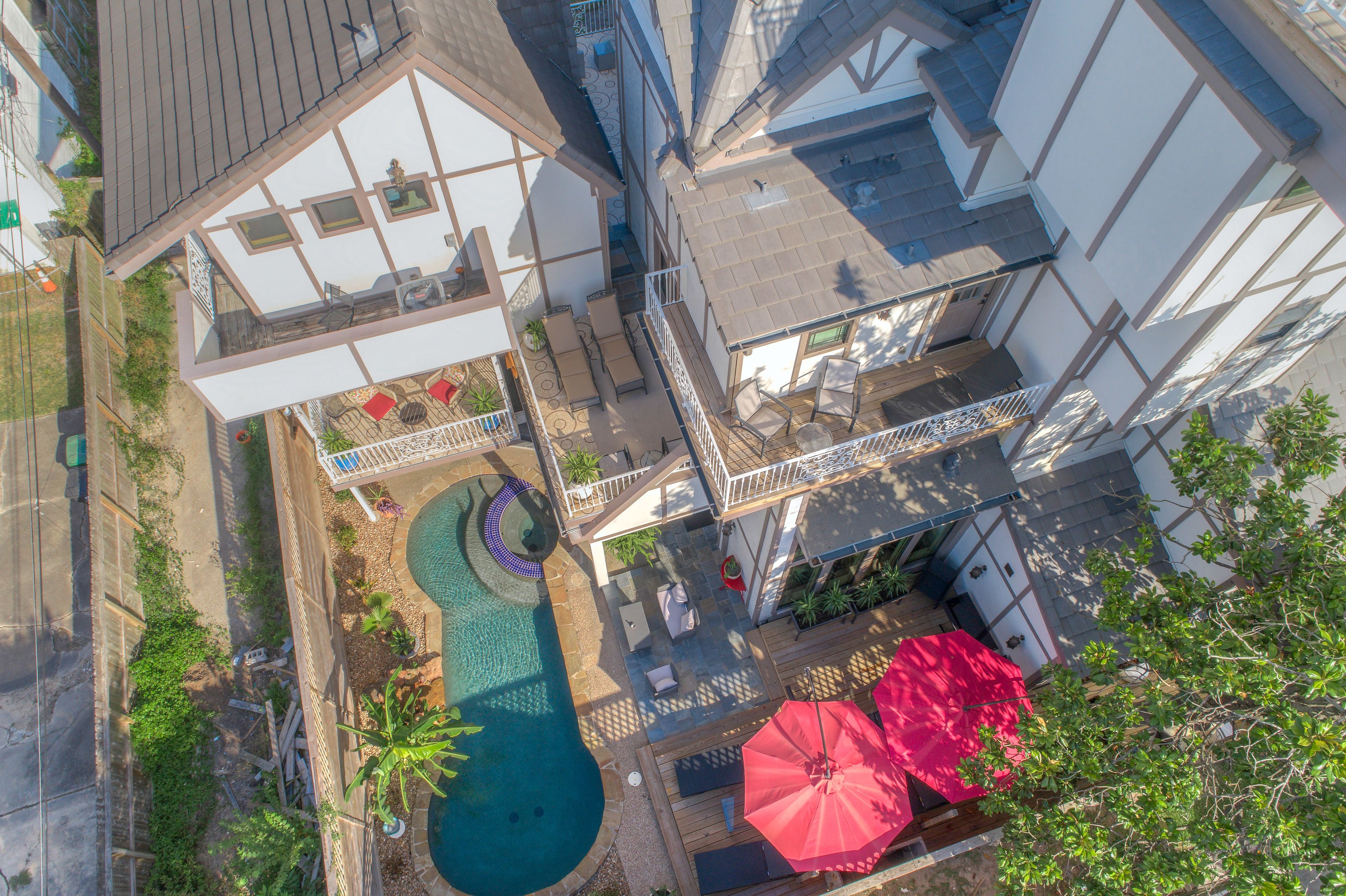 室外游泳池
