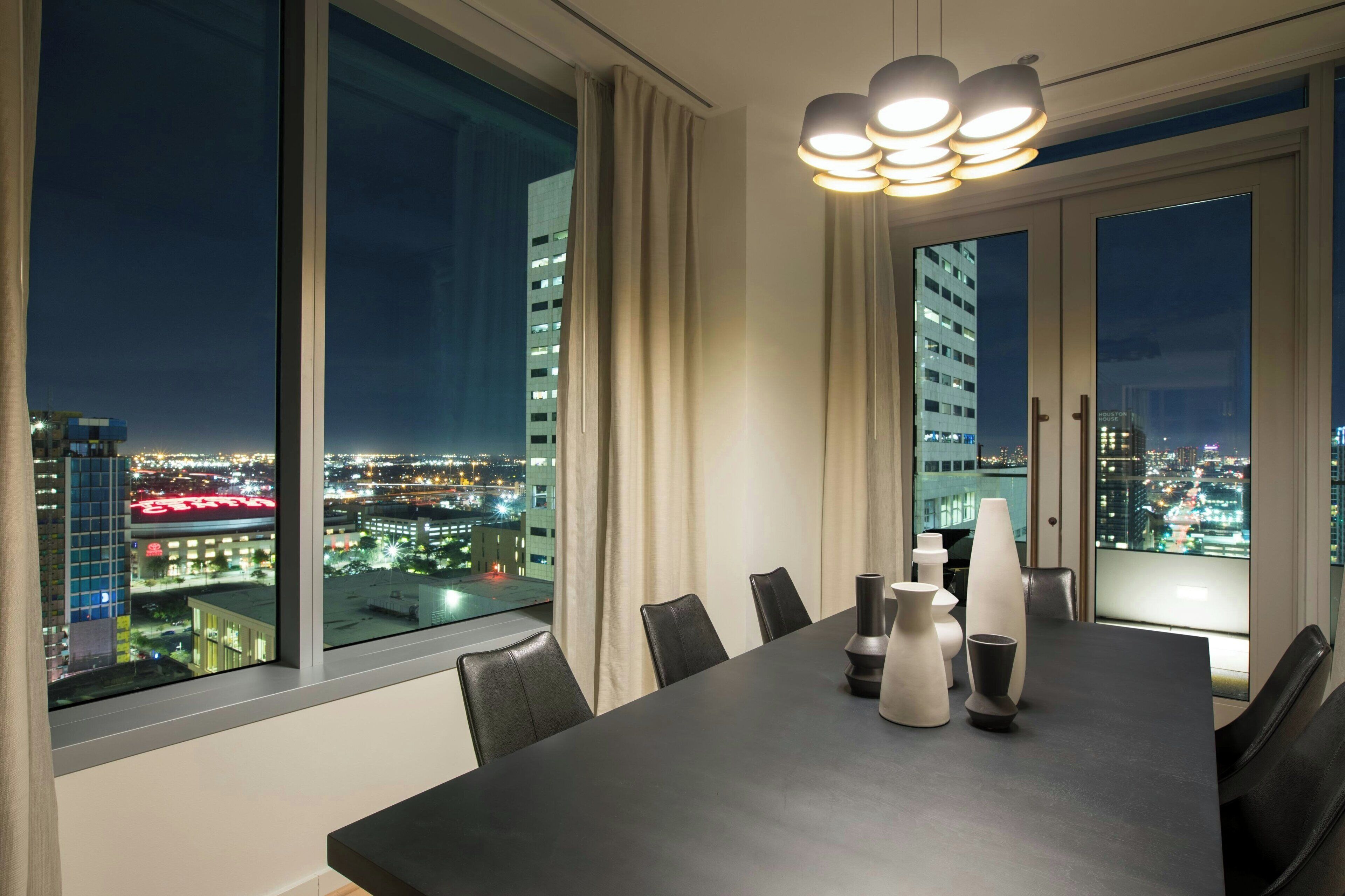 egyptian cotton sheets, premium bedding, pillow-top beds, in-room safe