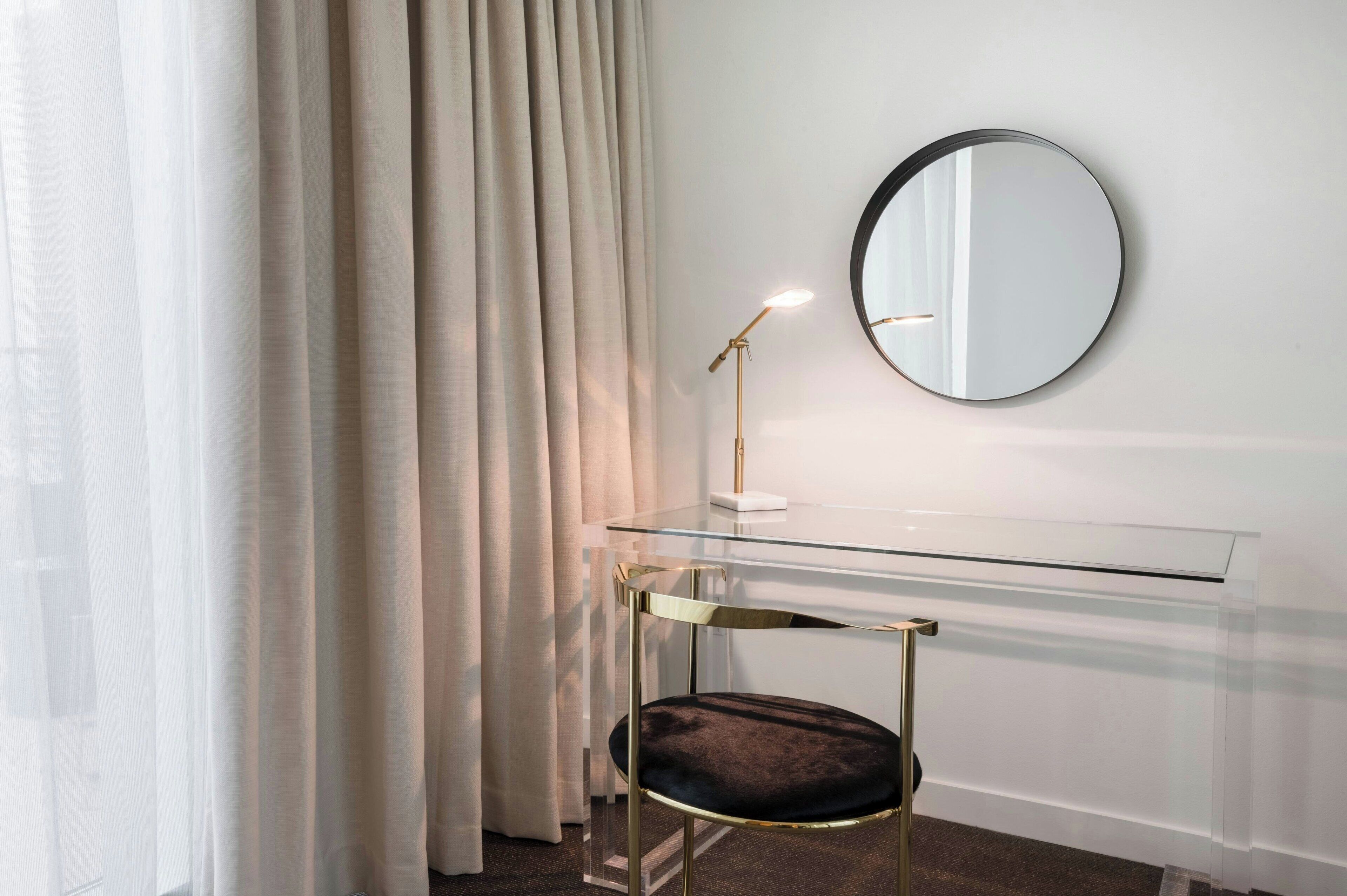 egyptian cotton sheets, premium bedding, pillow-top beds, in-room safe