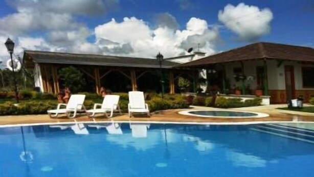 Outdoor pool - Aldeas Hoteles Resort (Montenegro)