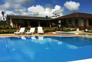 Unclassified image, 5 of 13, button - Aldeas Hoteles Resort (Montenegro)