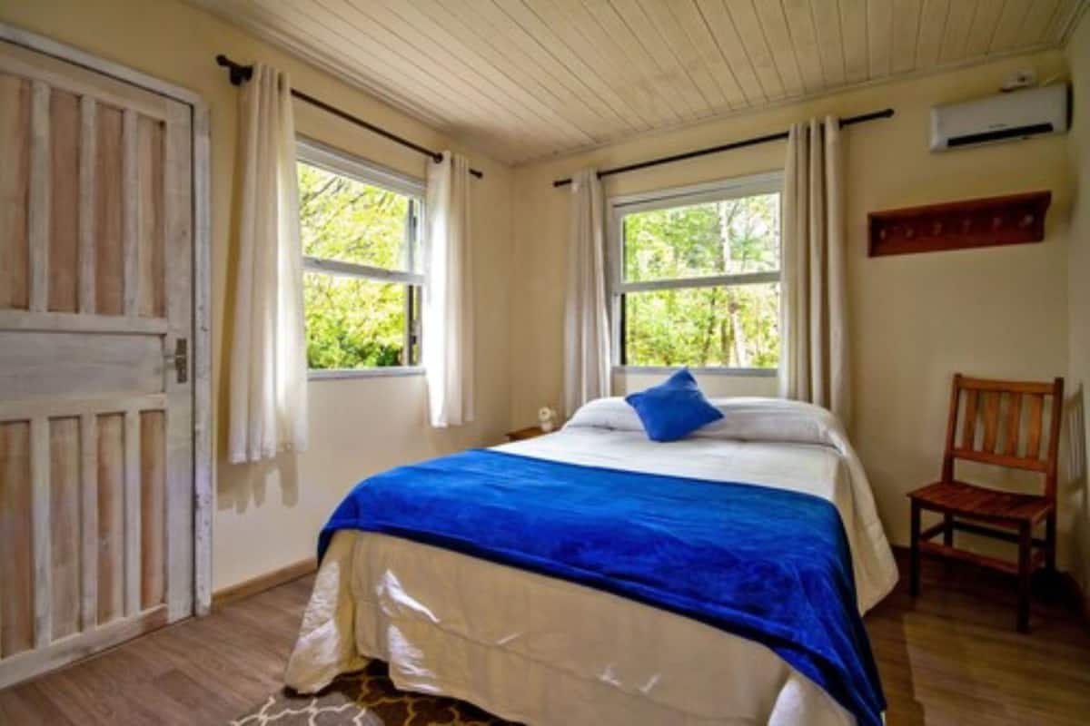 Familjesvit - eldstad - trädgård (Suite Araucaria) | 1 sovrum, minibar och värdeförvaringsskåp på rummet