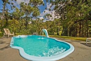 Utomhuspool