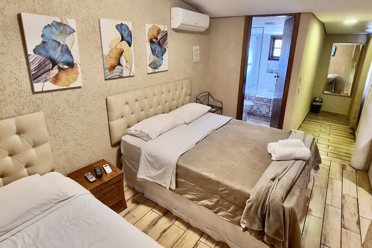 Basic Room, Bathtub, Ground Floor (Harmonia) | 1 bedroom, hypo-allergenic bedding, in-room safe, blackout drapes