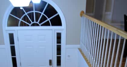 Opis Realty-Spacious Metro Atlanta Home