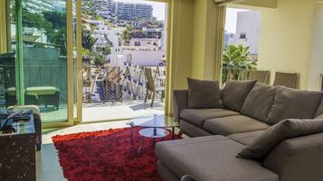 309 Ocean View V177 | In-room safe, iron/ironing board, free WiFi, bed sheets