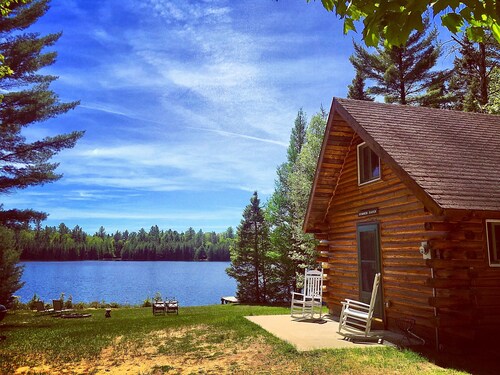 Log Cabin Rental!  Quiet, Peaceful & Private Lakefront.  Dog Friendly!