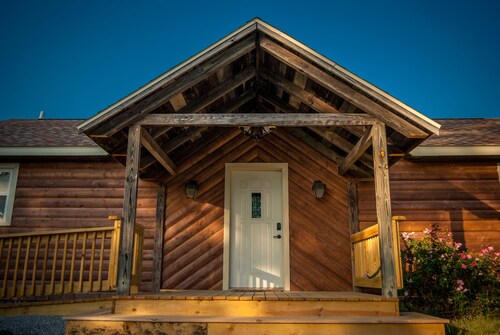 Rustic Cabin - Jetted Tubs - Wi-Fi - Wonderful Views - Grill - Firepit - Porch