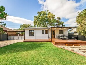 Exterior - Sea Devine (Port Willunga)