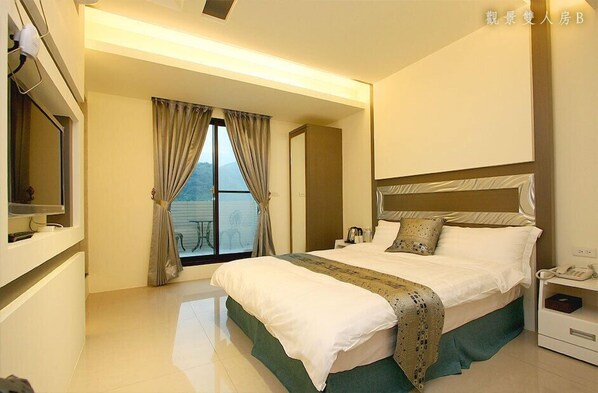 Quadruple Room, Mountain View