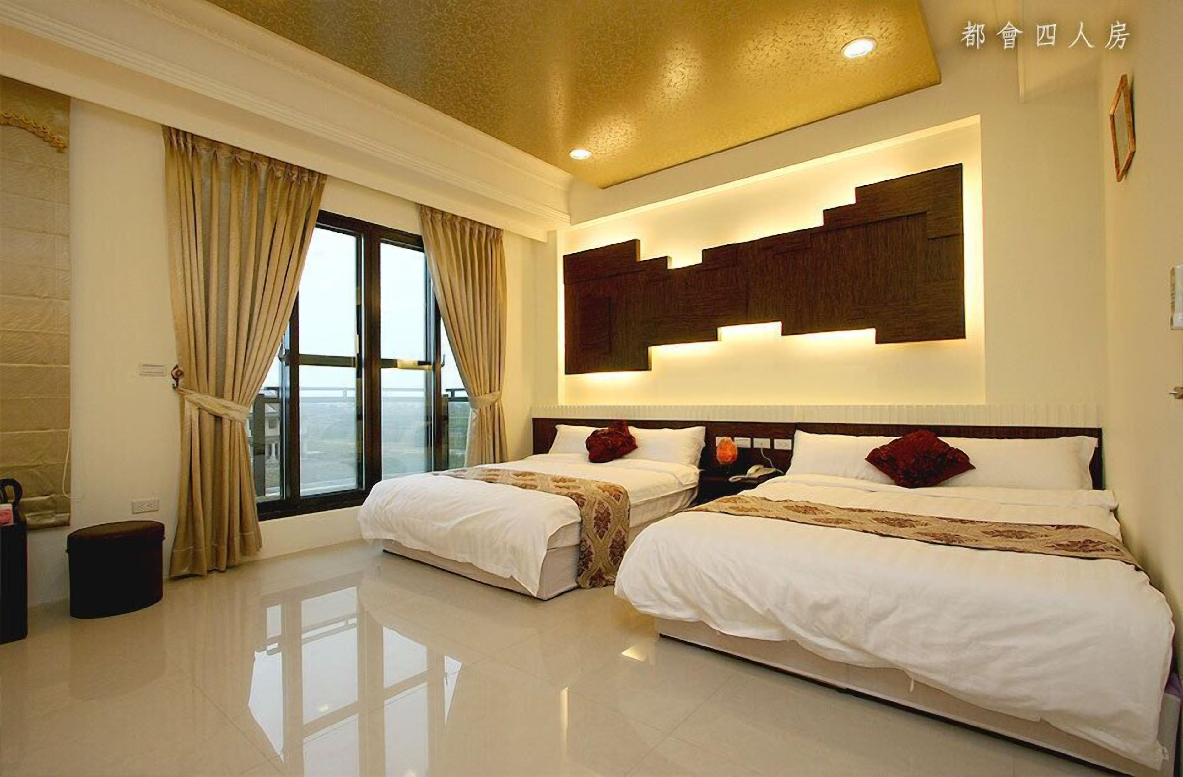 시티 쿼드룸 | 암막 커튼, 무료 WiFi, 침대 시트