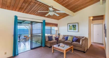 Oceanview Escape in Captain Cook | Peaceful Island Retreat