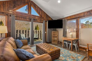 TV, fireplace, stereo