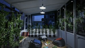 Terrace/patio - ORA Hostel Bangkok (Bangkok)