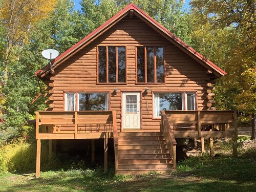 Log Cabin at Bolton Bay on Long Lake