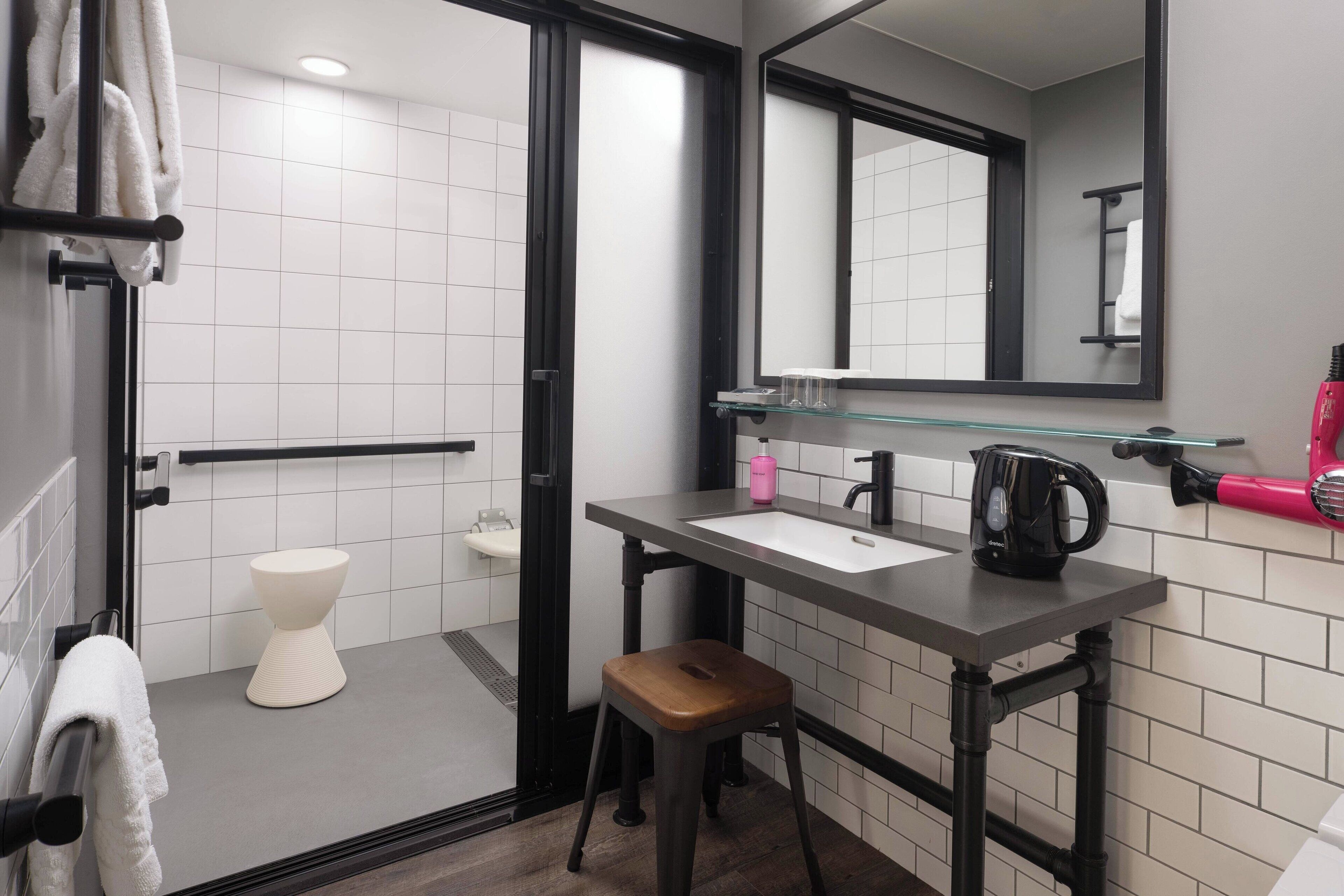 room, 2 single beds | bathroom | shower, free toiletries, hair dryer, slippers