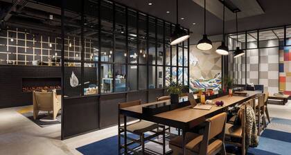 Moxy Tokyo Kinshicho