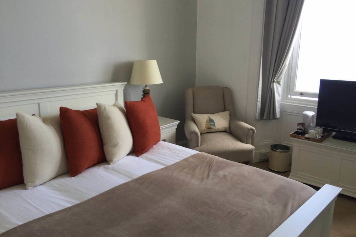 superior double room | desk, iron/ironing board, free wifi, bed sheets