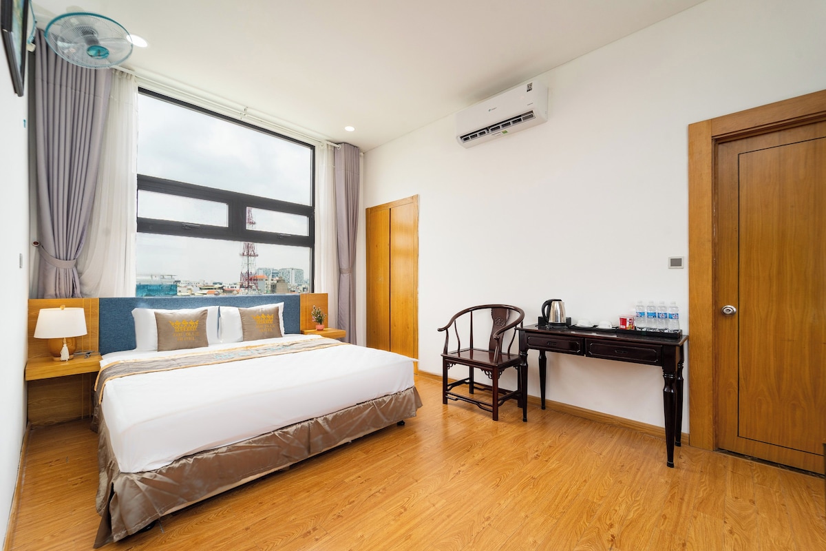 Family Quadruple Room (with Window)
