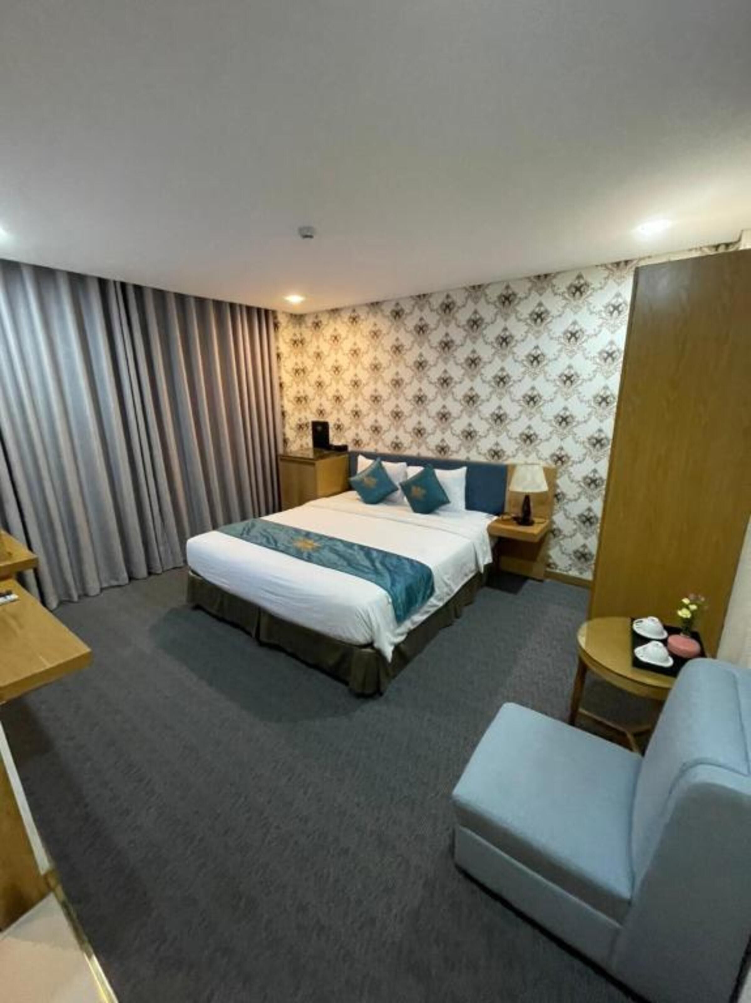 Photo - The Blue Hotel
