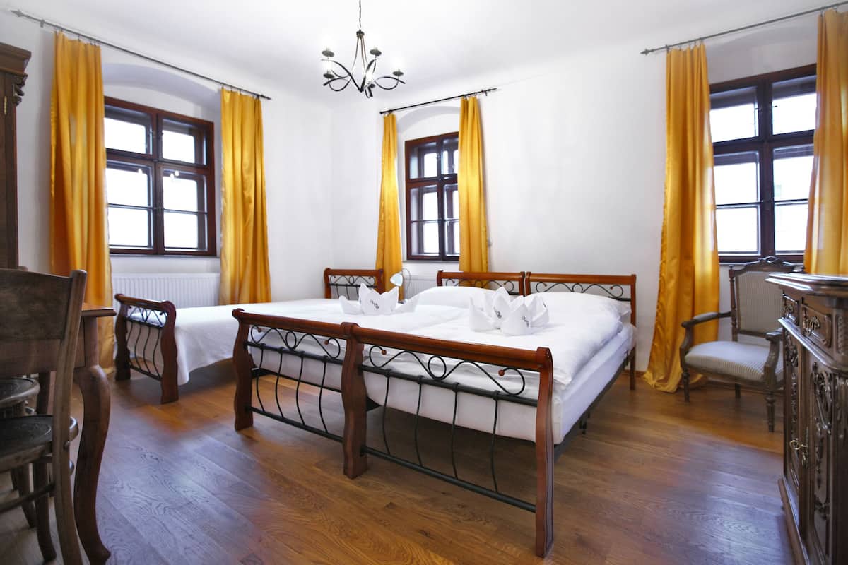 Habitación triple | 1 habitación, ropa de cama de alta calidad y camas Select Comfort