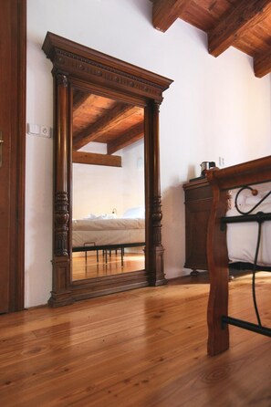 Hochwertige Bettwaren, Select-Comfort-Betten, Minibar, Zimmersafe