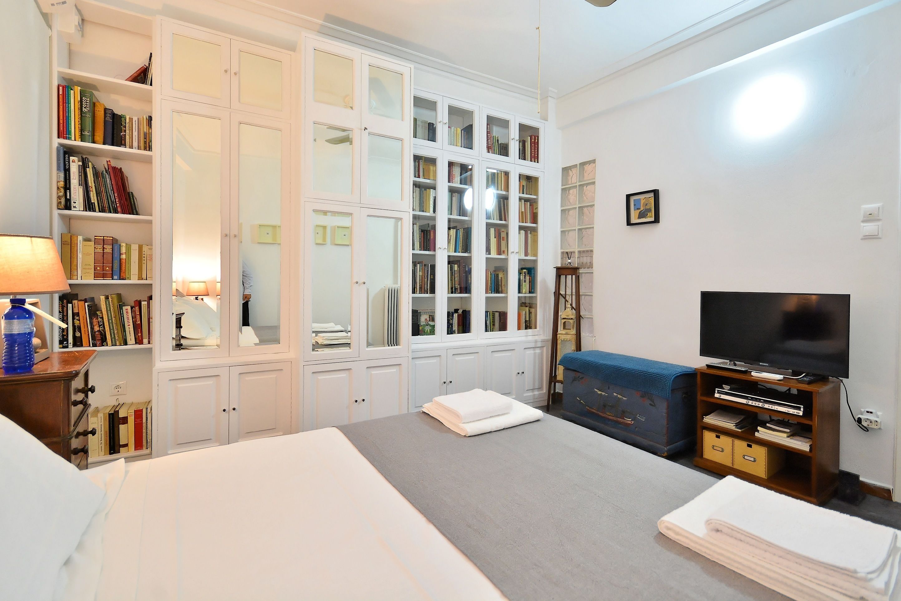 Appartement, 2 slaapkamers, uitzicht op stad | 2 slaapkamers, bedden met traagschuimmatras, verduisterende gordijnen