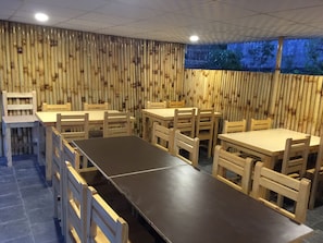 Daily continental breakfast (USD 3 per person)