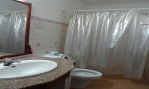 Bathroom - Vayakorn House (Vientiane)