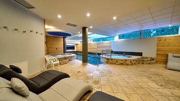 Sauna, hot tub, Turkish bath, body treatments, facials