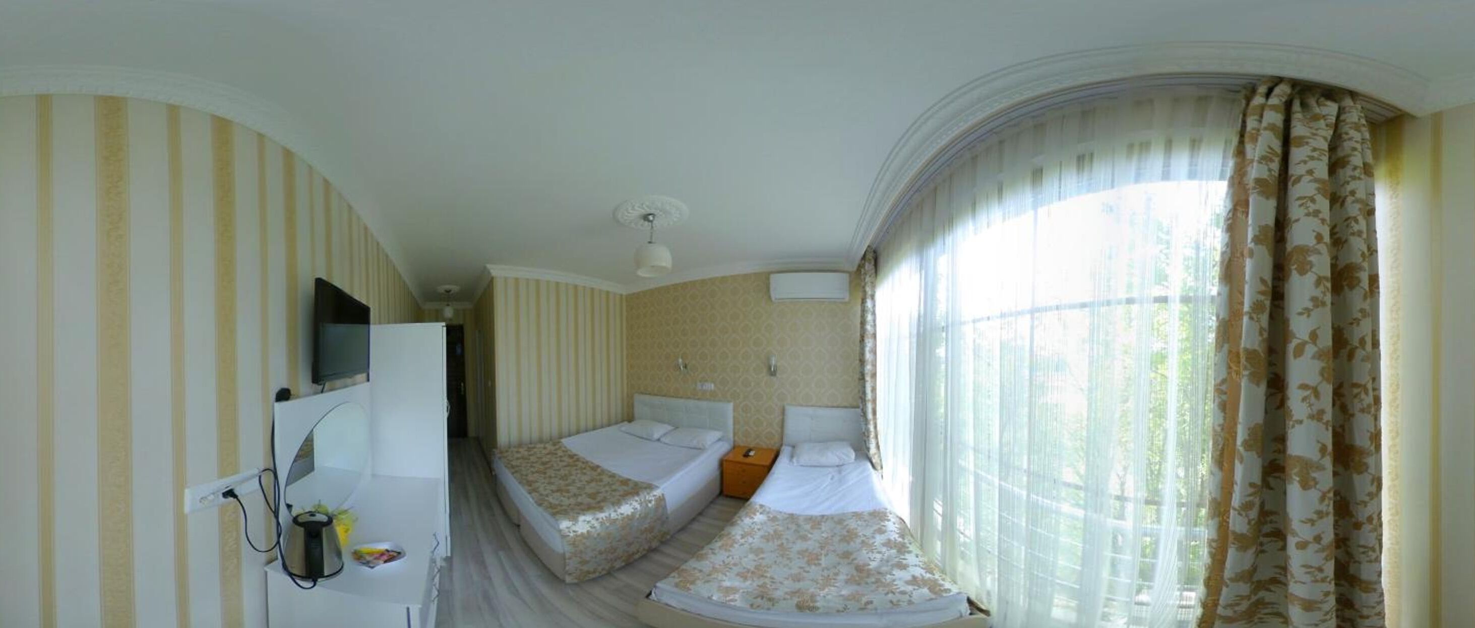 desk, soundproofing, iron/ironing board, free wifi