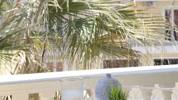 Chambre Double Premium | Minibar, coffres-forts dans les chambres, bureau