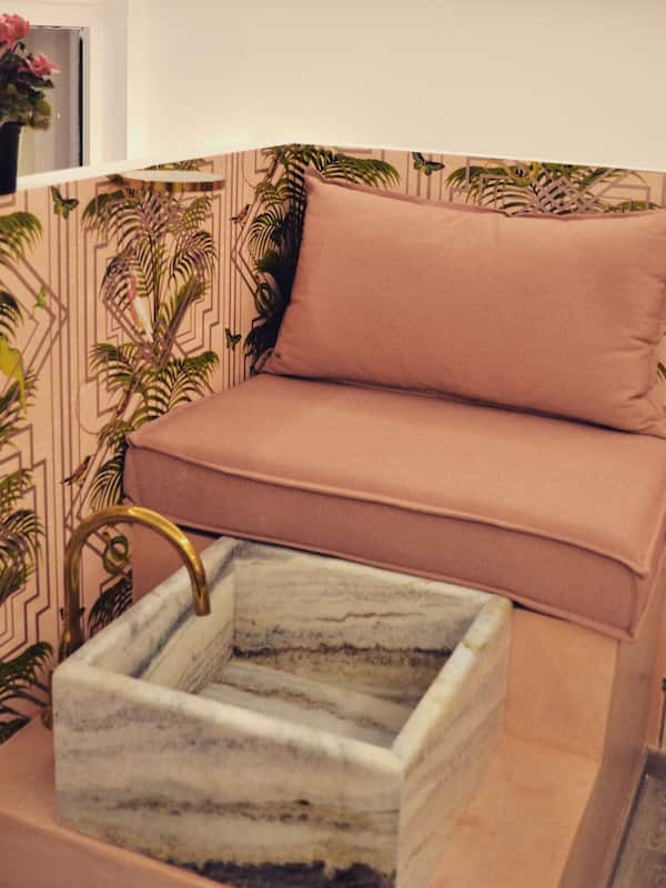 Turkish bath, body treatments, body scrubs, facials