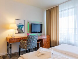 1 habitación, ropa de cama de alta calidad y escritorio 
