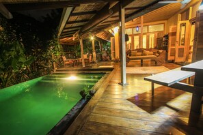 Outdoor pool - Rumah Nyaman Villa (Canggu)