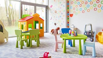 Children’s play area – indoor