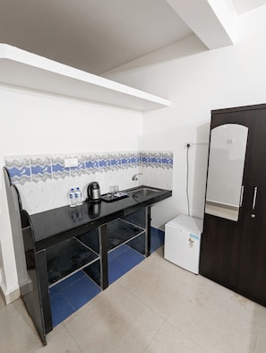 Deluxe Double Room, 1 Double Bed, Private Bathroom | Room amenity