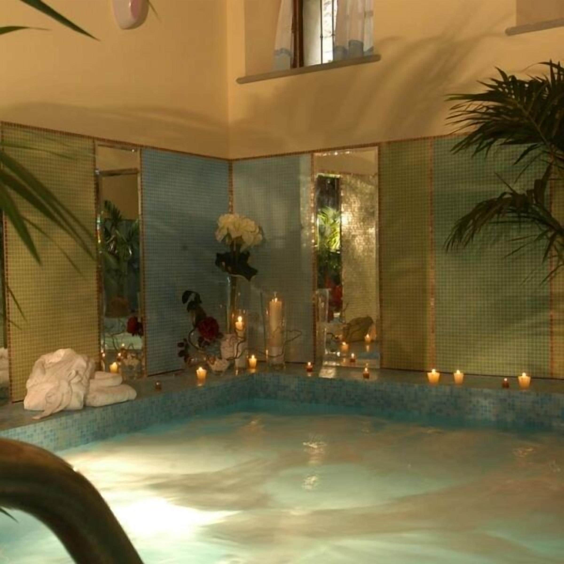 室内 SPA 浴缸