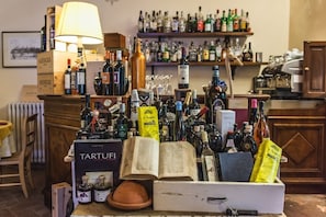 Bar (in der Unterkunft)