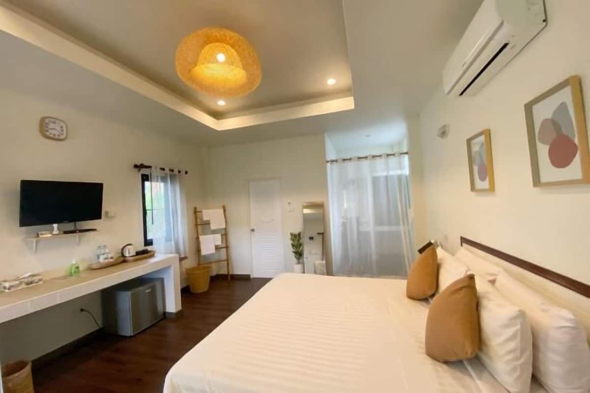 1 bedroom, in-room safe, free WiFi