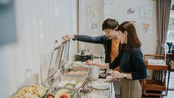 Daily buffet breakfast for a fee