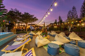 Dinner served, Thai cuisine - Mossview Resort (Khao Kho)