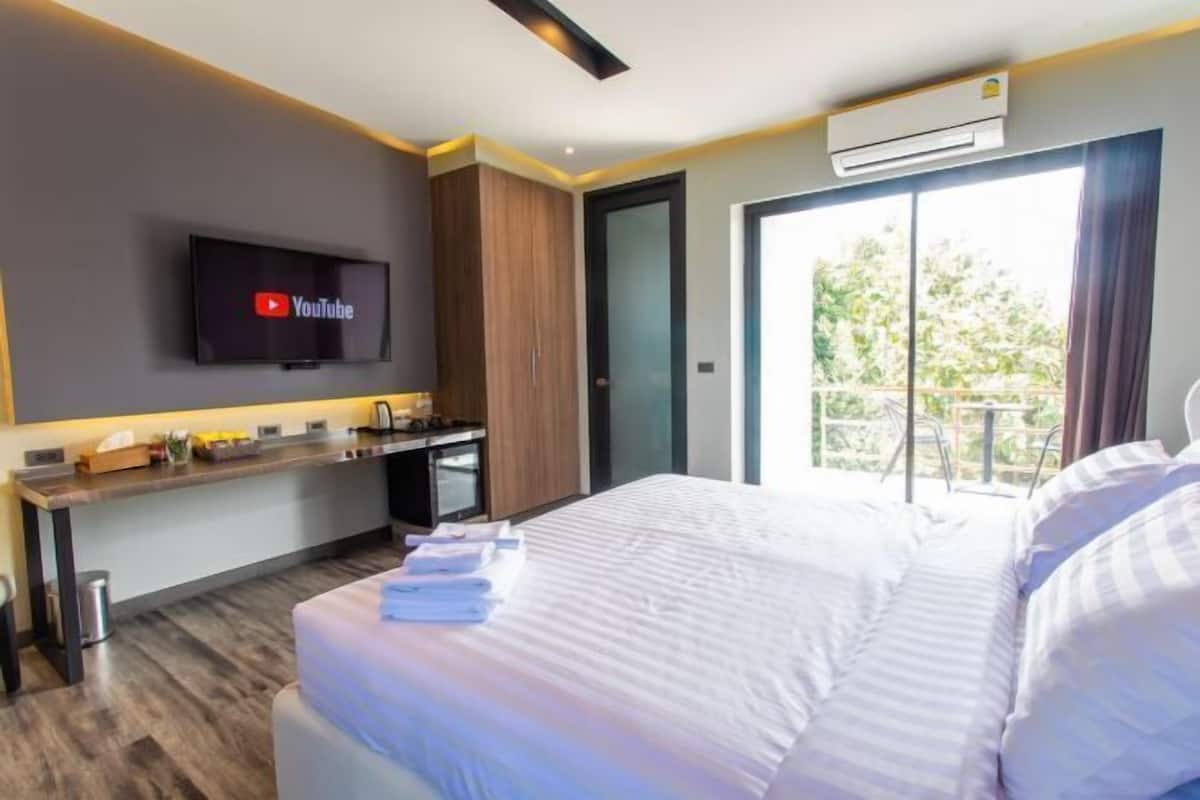 1 bedroom, in-room safe, free WiFi