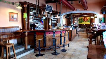 Bar (en la propiedad)