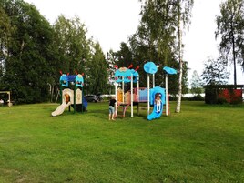 Área de juegos infantiles al aire libre