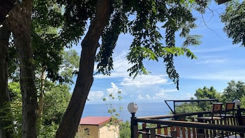 Bungalow with Sea View | Façade de lâhĂ©bergement