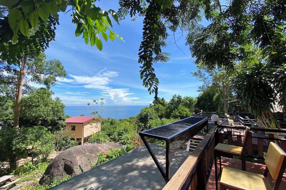 Majestic Sea View Resort