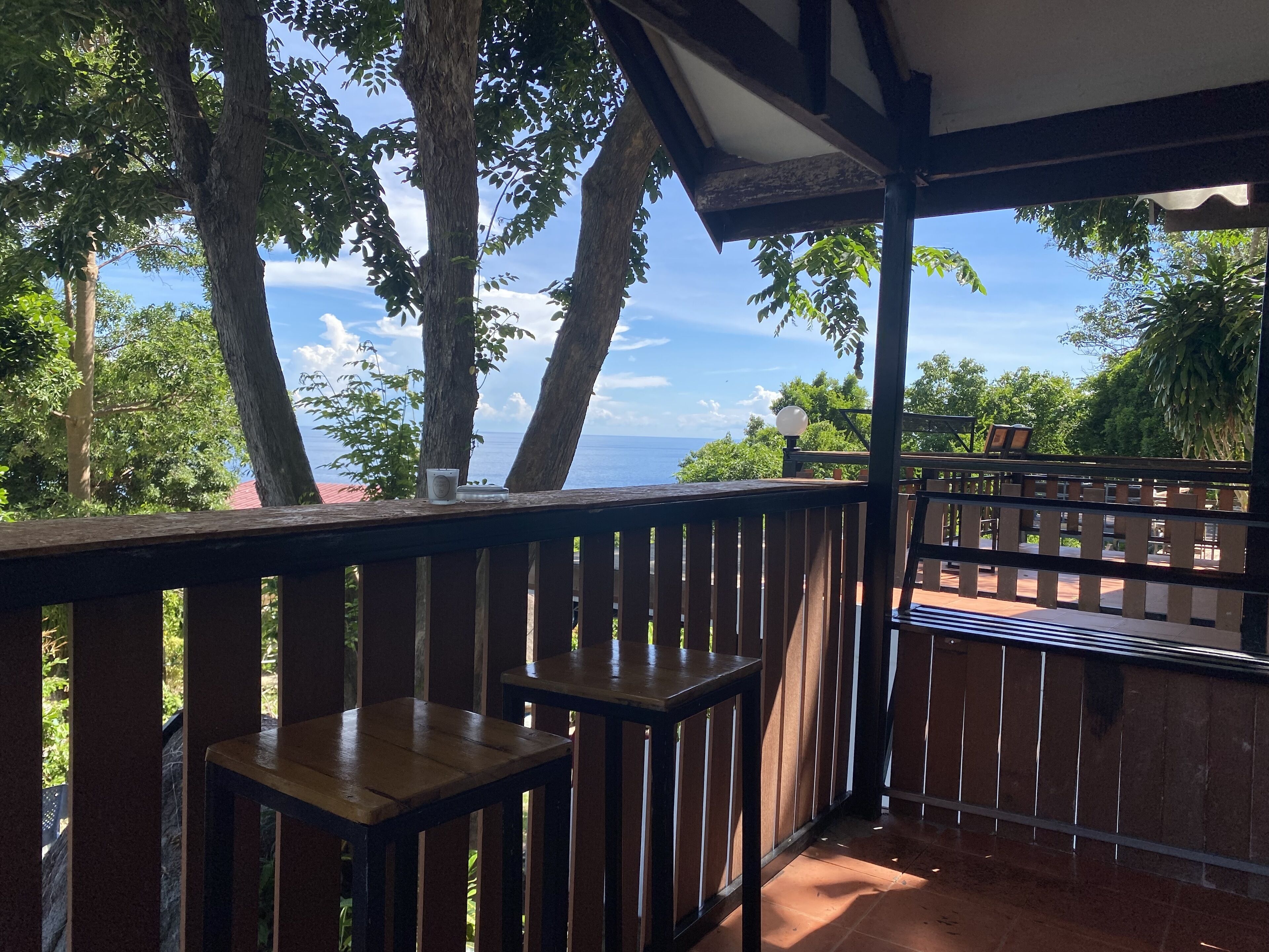 Bungalow with Sea View  | Wohnbereich | Flachbildfernseher